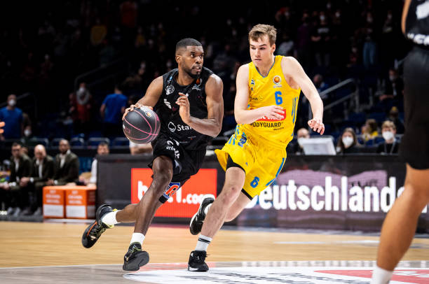 赛中展示出 赛中展示出