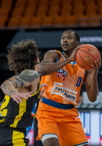 赛季前的一 赛季前的一