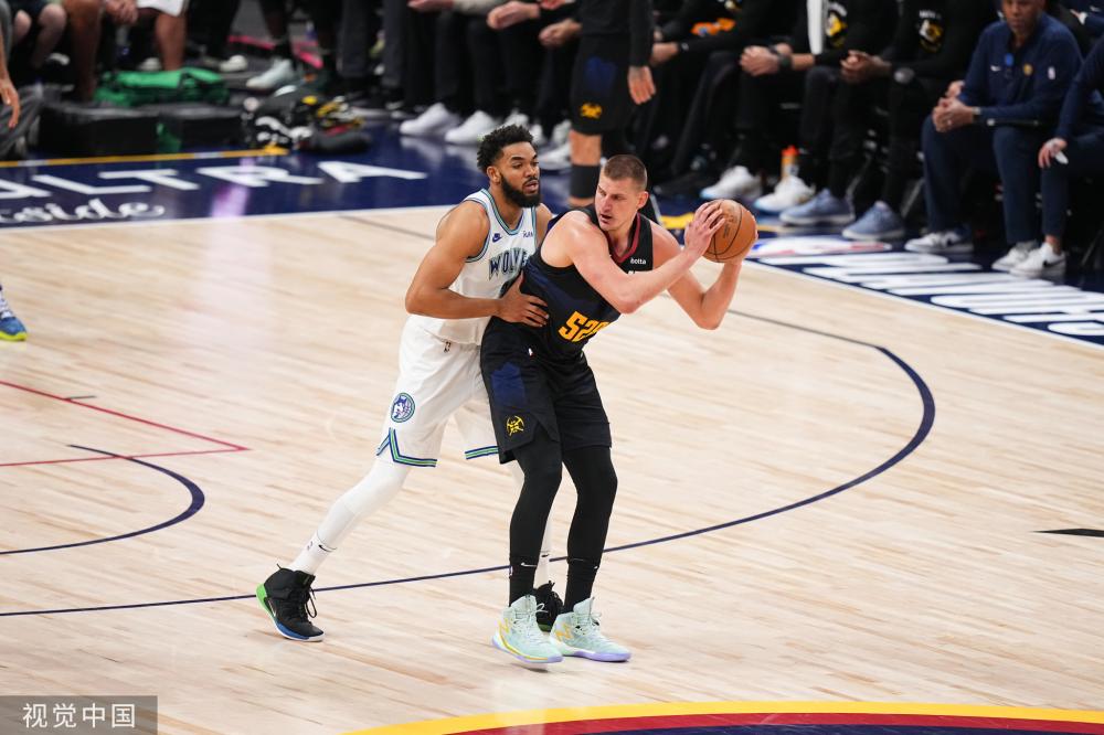 一位职业棋 一位职业棋