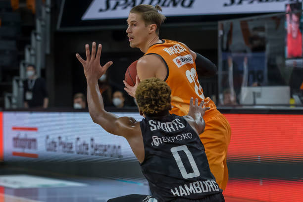 而登上体育 而登上体育